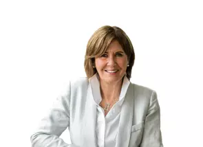 Elli Davis, Toronto, Real Estate Agent