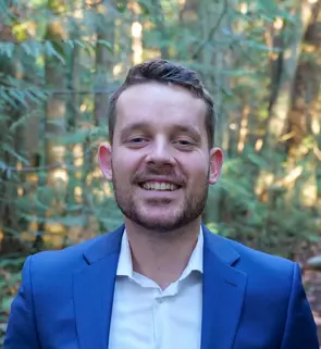 Ethan Hunger, Bellingham, Real Estate Agent