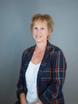 Evelyn Petkus, Peace River, Real Estate Agent