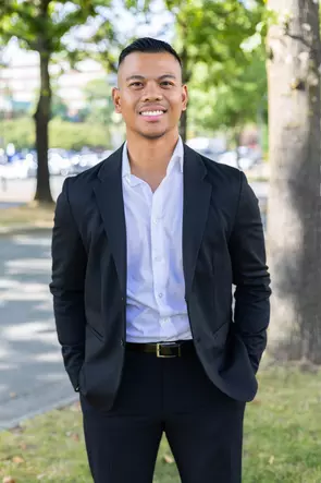 Francis Domingo, Langley, Real Estate Agent