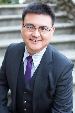 Frank Fu, Vancouver, Real Estate Agent