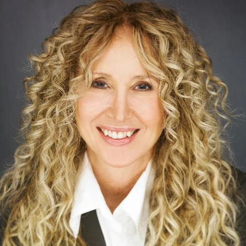Georgina Kasmetis, Toronto, Real Estate Agent