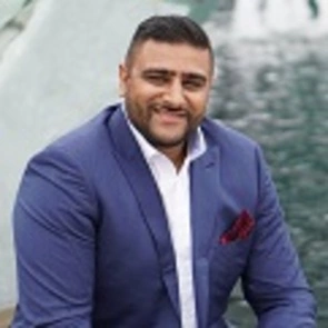 Harman Bedi, Surrey, Real Estate Agent