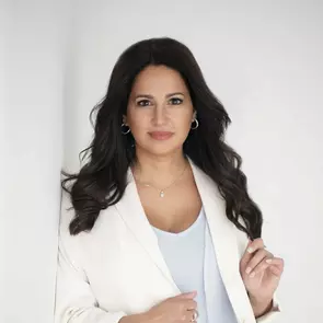 Helen Tsatsoulis, Montreal, Real Estate Agent