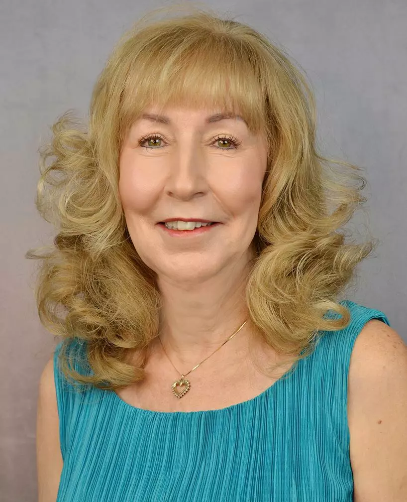 Helen Williams, Sun City, Real Estate Agent