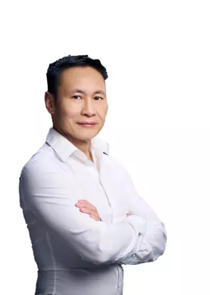 Henry Yan, Calgary, Real Estate Agent