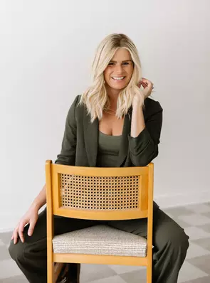 Holly Fischer, Elora, Real Estate Agent