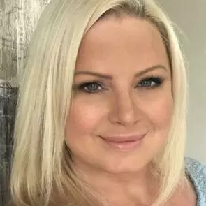 Holly Garratt, Mississauga, Real Estate Agent