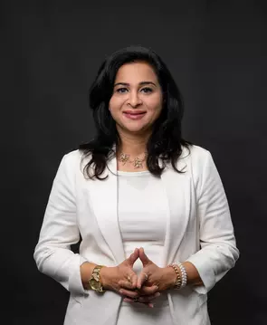 Humera Khan, Mississauga, Real Estate Agent