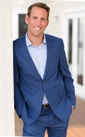 Ian Rozylo, Vancouver, Real Estate Agent