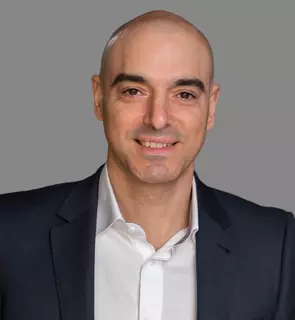 Jacky Levi, Vancouver, Real Estate Agent