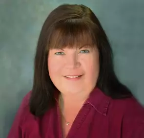 Janet Barton, Bend, Real Estate Agent