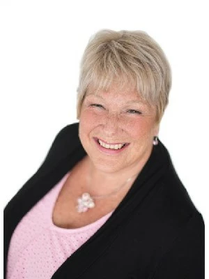Janet Cozzarin, Guelph, Real Estate Agent
