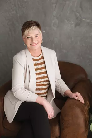 Janet Sheard, Surrey, Real Estate Agent