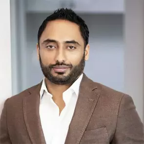 Jas Oberoi, Surrey, Real Estate Agent