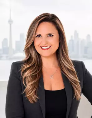Jennifer Dernek, Toronto, Real Estate Agent
