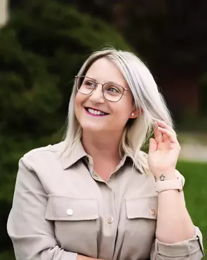 Jillian Eagle, Kitchener, Real Estate Agent