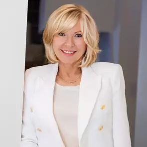 Joette Fielding, Oakville, Real Estate Agent