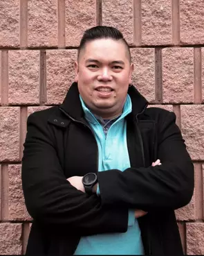 John Aguilar, London, Real Estate Agent