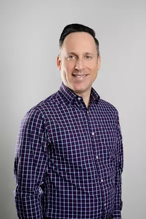Jon Lumer, Vancouver, Real Estate Agent