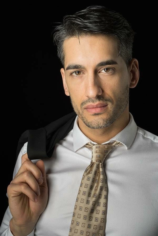 Jonathan Muzlera D'Agostini, Toronto, Real Estate Agent