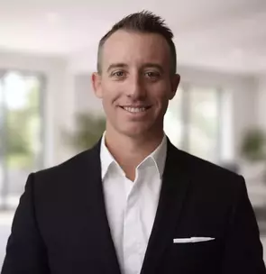 Jordan Macnab, Coquitlam, Real Estate Agent