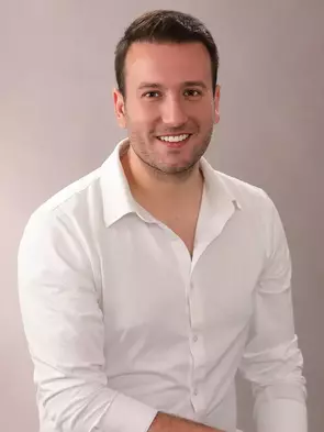 Josh Bernard, Oakville, Real Estate Agent
