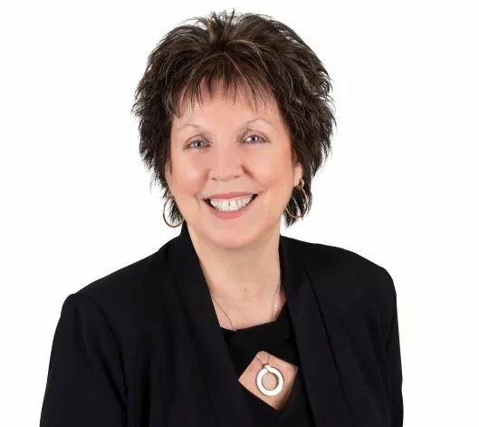 Julie King, Mississauga, Real Estate Agent