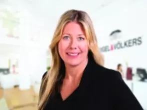 Julie Rust, Victoria, Real Estate Agent