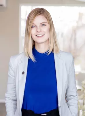 Kasey Hacking, Winnipeg, Real Estate Agent