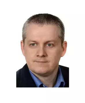Ken Small, London, Real Estate Agent