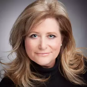 Kim Platis, Surrey, Real Estate Agent