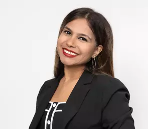 Koonj Hotwani, Waterloo, Real Estate Agent