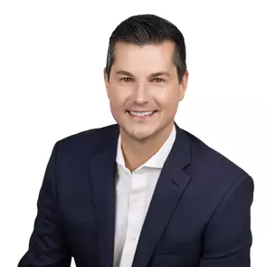 Kris Kereluk, Vancouver, Real Estate Agent