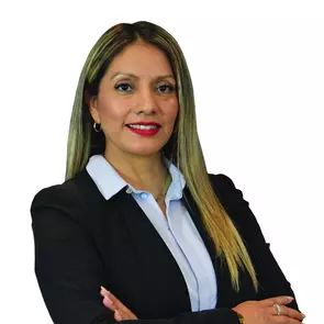 Laura Bustamante, Toronto, Real Estate Agent