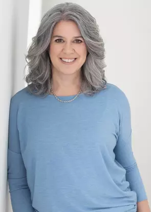 Laura MacIntosh, Bedford, Real Estate Agent