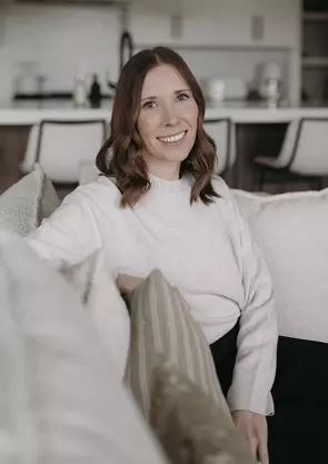 Laura Scheuerman, Calgary, Real Estate Agent