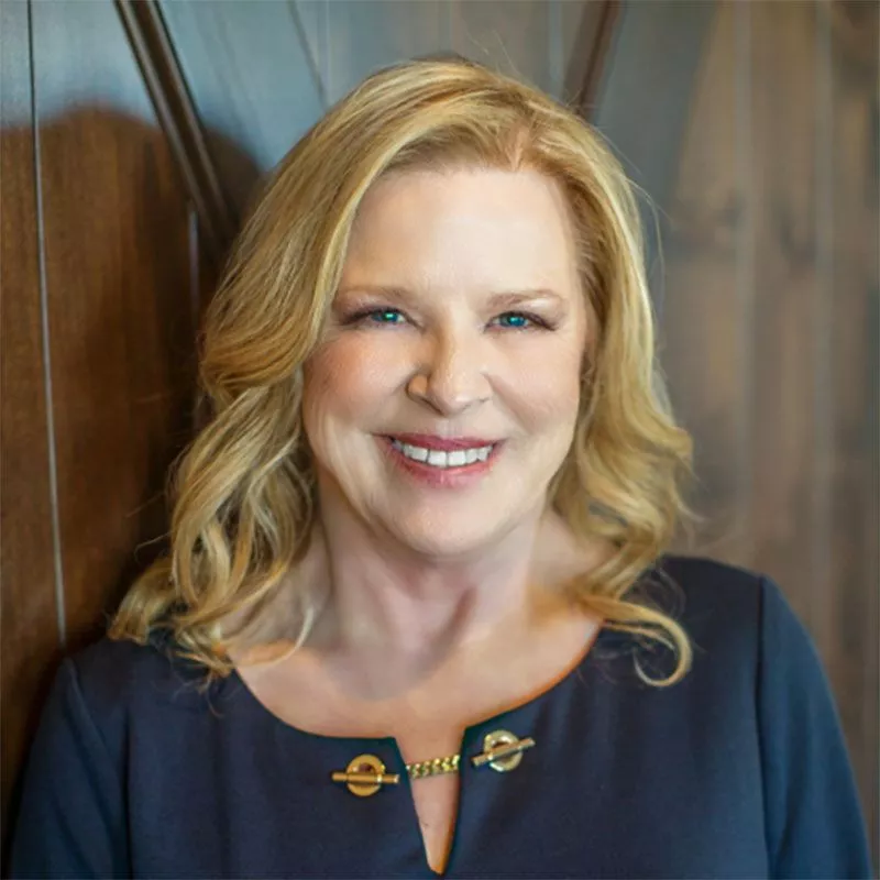 Laurie McCarty, Bakersfield, Real Estate Agent