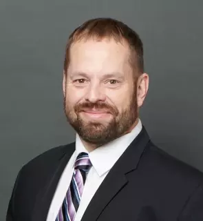 Lee Chambers, Victoria, Real Estate Agent
