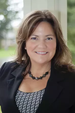 Leigh Colbert, Hamilton, Real Estate Agent