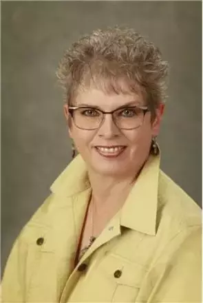 Leigh Johnston, Edmonton, Real Estate Agent
