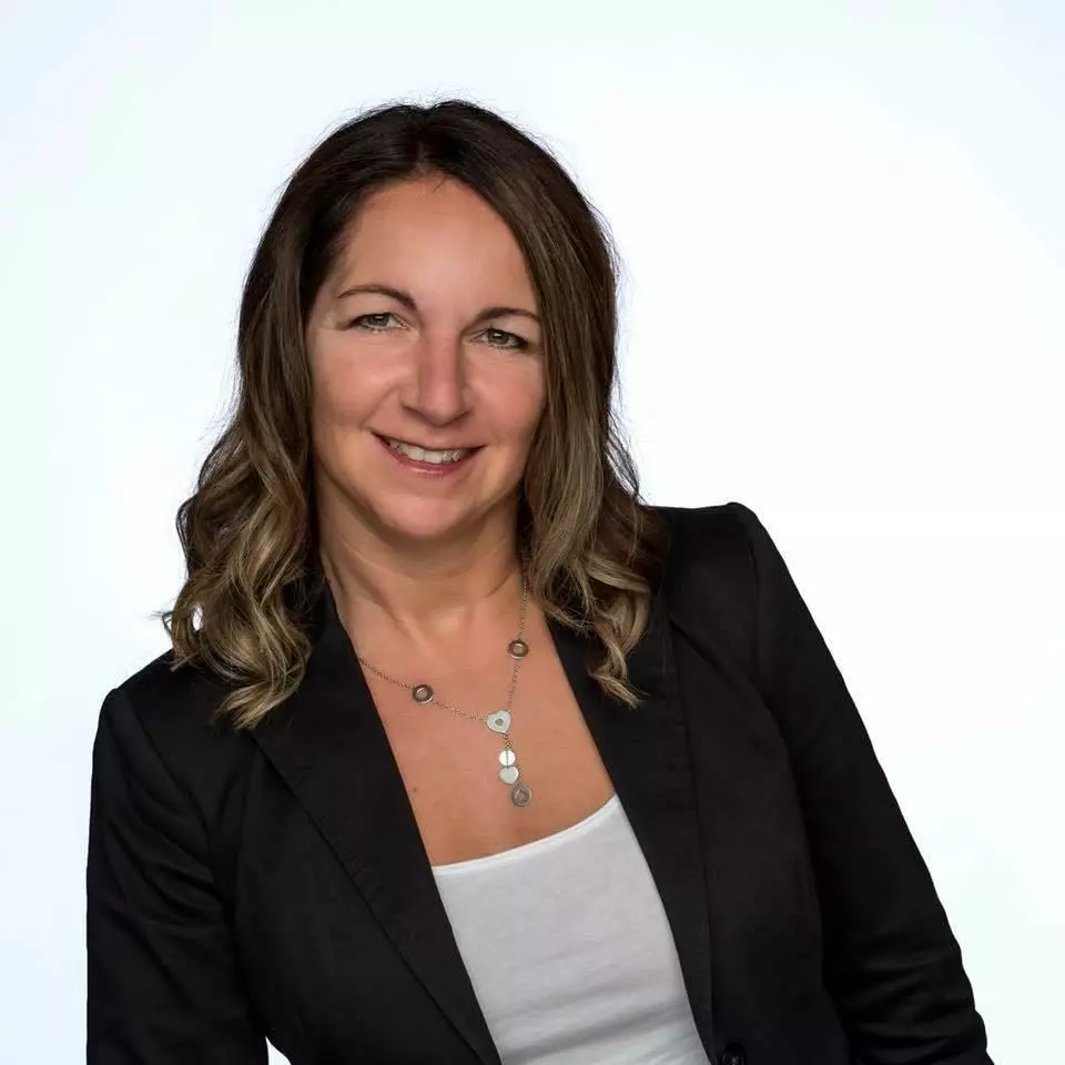 Leslie Weselak, Winnipeg, Real Estate Agent