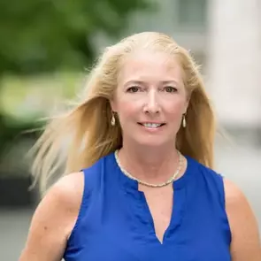 Lida Downey, Chicago, Real Estate Agent