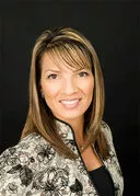 Lily Meza, Bellevue, Real Estate Agent