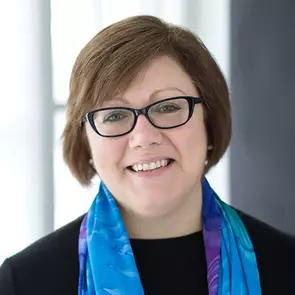 Linda Matthews, Cambridge, Real Estate Agent