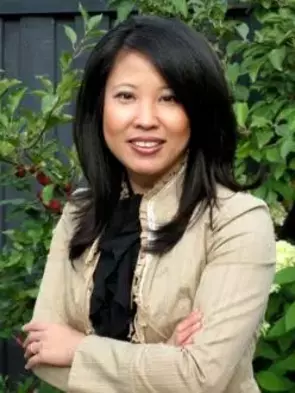 Lisa Leung, Edmonton, Real Estate Agent