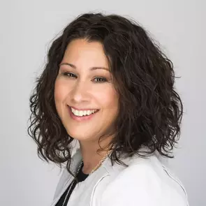 Lisa Sinopoli, Vaughan, Real Estate Agent