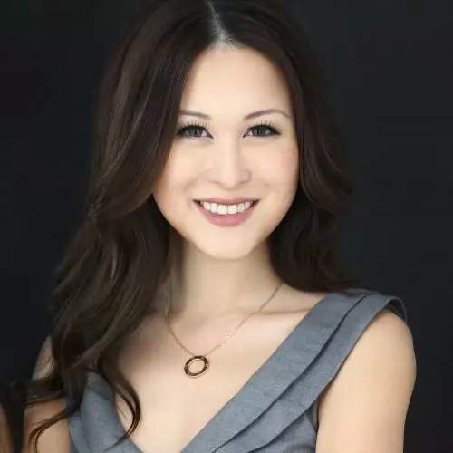 Lisa Sun, West Vancouver, Real Estate Agent