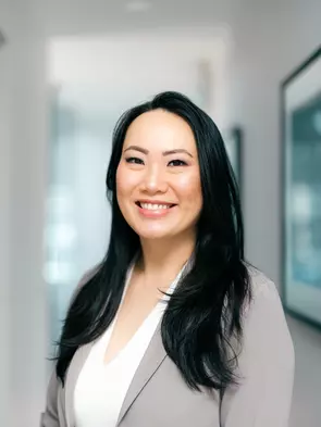 Lorrie Lam, Toronto, Real Estate Agent