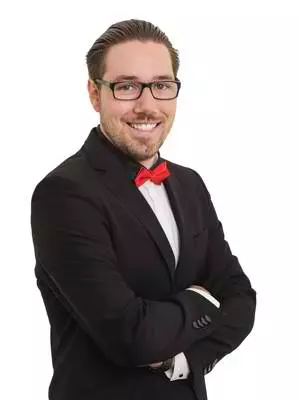 Louis-Philippe Caron, Quebec, Real Estate Agent